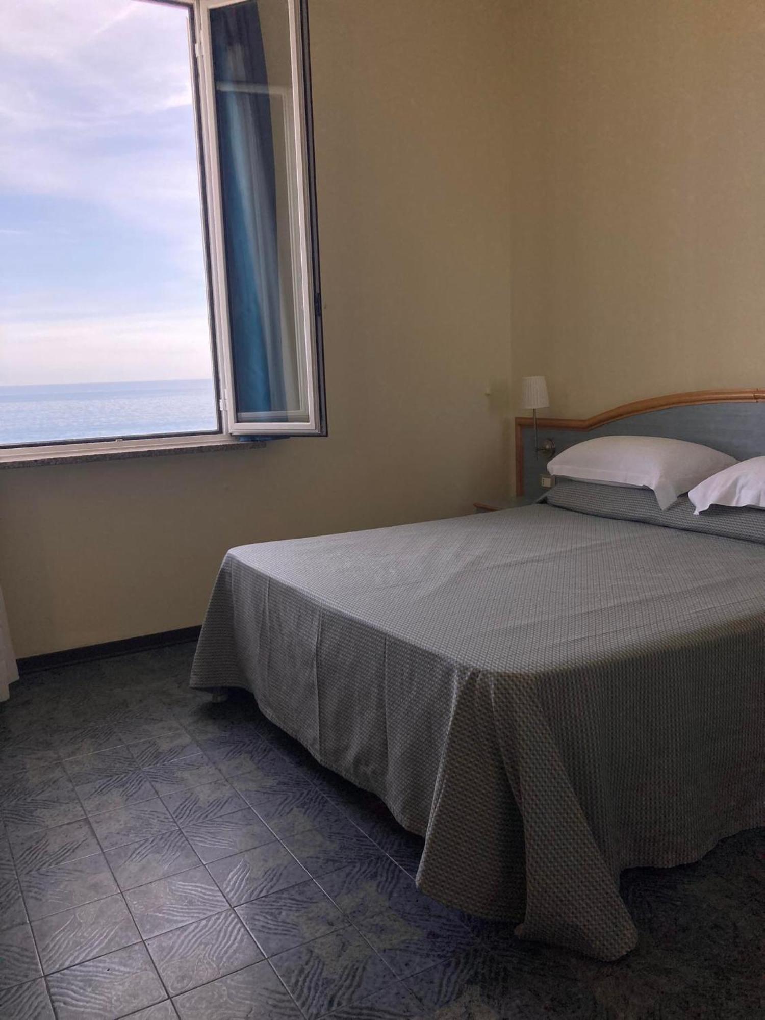 Hotel Savoy Varazze Eksteriør billede
