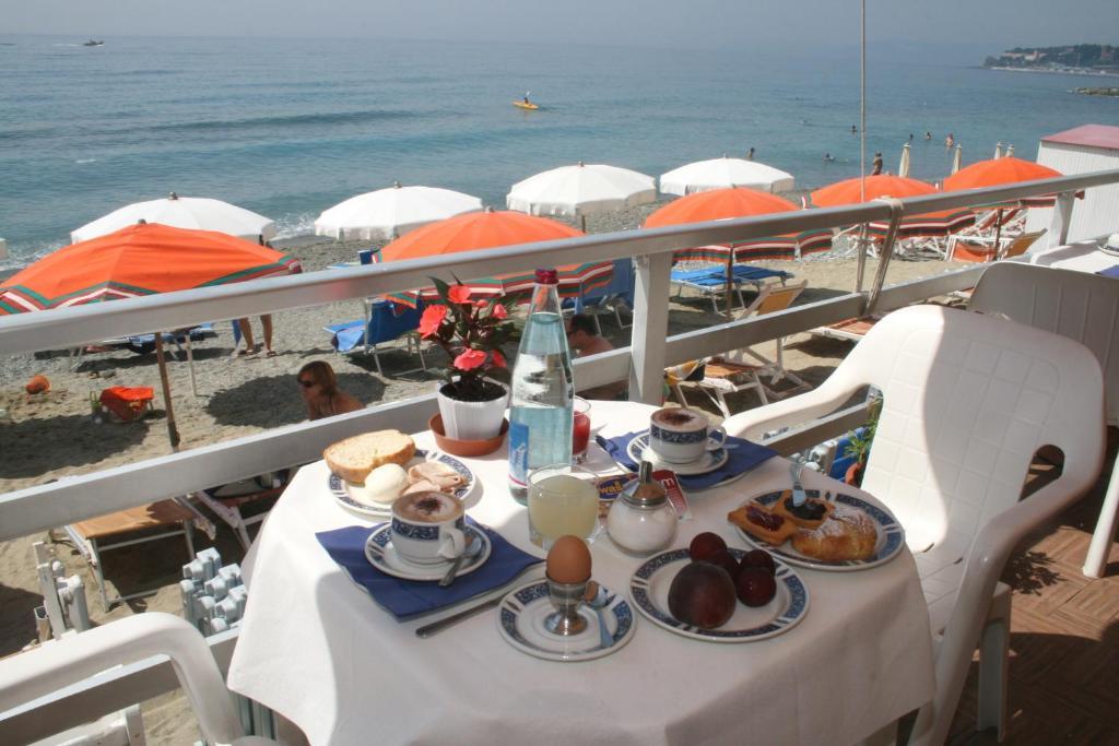 Hotel Savoy Varazze Eksteriør billede